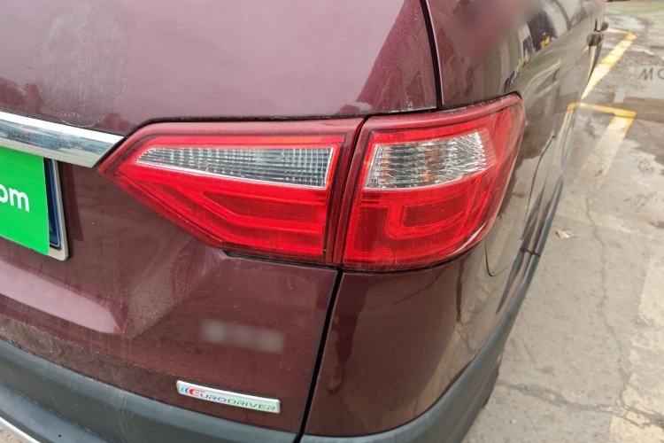 Used Dongfeng Fengon 370 2016 1.5L Manual Luxury Version SFG15-05 7 Seats
