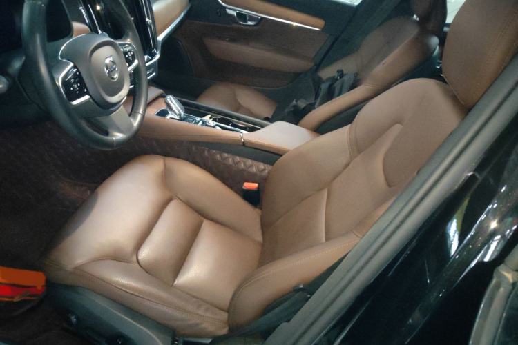 Used Volvo S90 2022 B5 Zhiyi Luxury Edition
