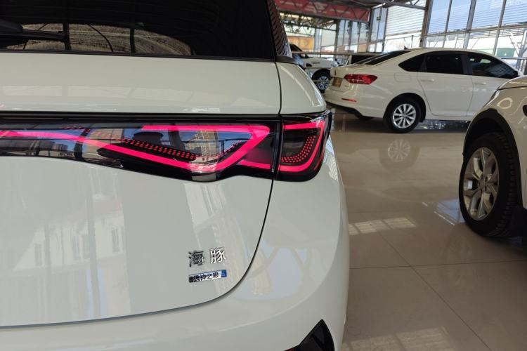 Used BYD Dolphin 2025 Smart Drive Version 420 km Freedom Edition