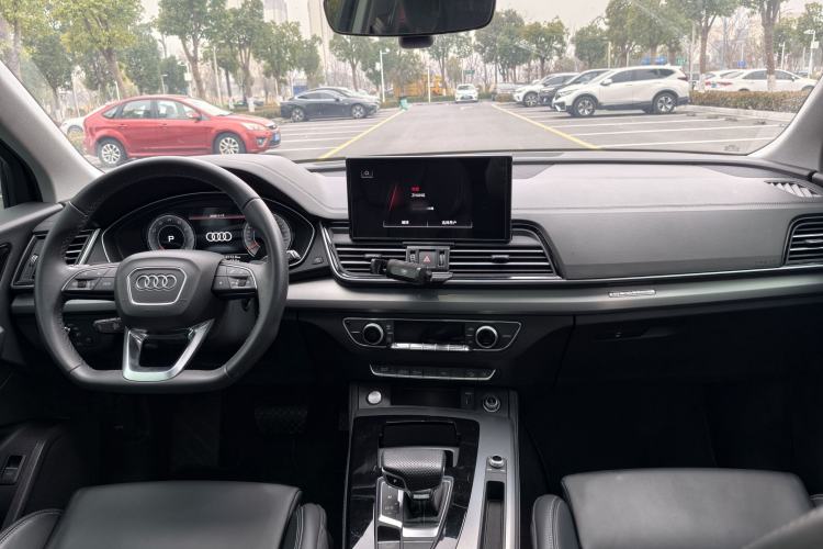 Used Audi Q5L 2025 40 TFSI Fashionable and Dynamic Edition
