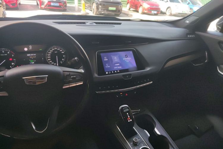 Used Cadillac XT4 2020 28T Two-Wheel-Drive Leading Version
