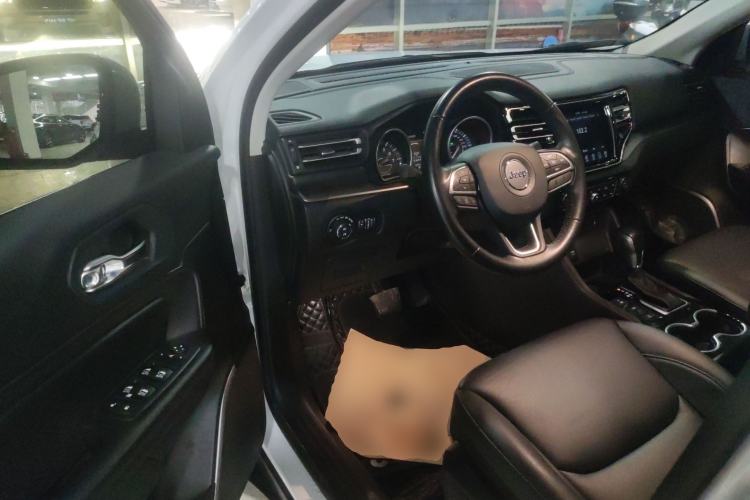 Used  Grand Commander 2022 2.0T Two-Wheel Drive Elite Version
