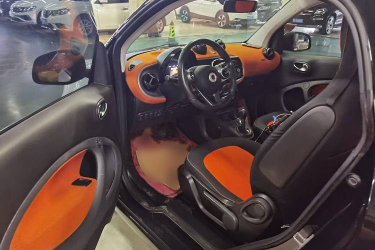 Used  fortwo 2015 1.0L 52 kW Hardtop Passion Edition
