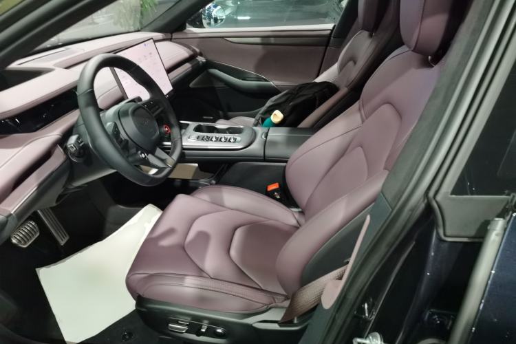 Used  SU7 2024 Four-Wheel Drive Ultra-Long Range Advanced Intelligent Driving Max Edition
