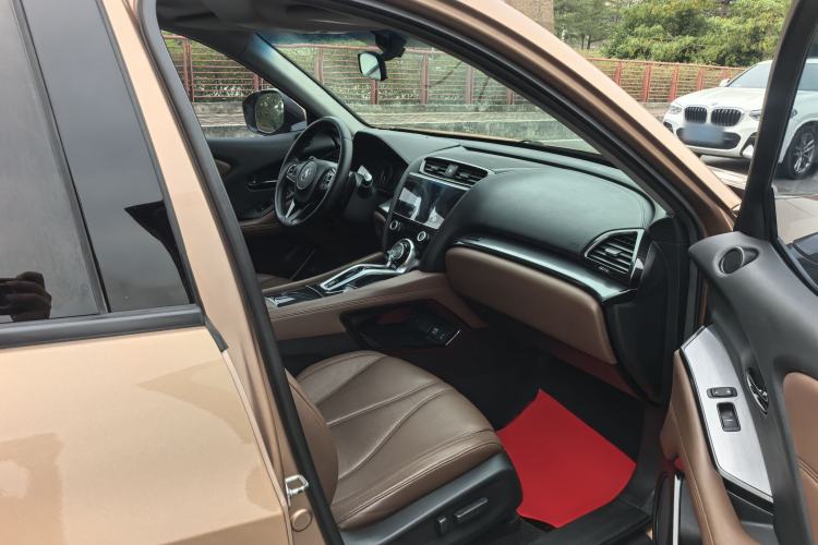 Used Acura CDX 2016 1.5T Two-Wheel Drive Deluxe Edition