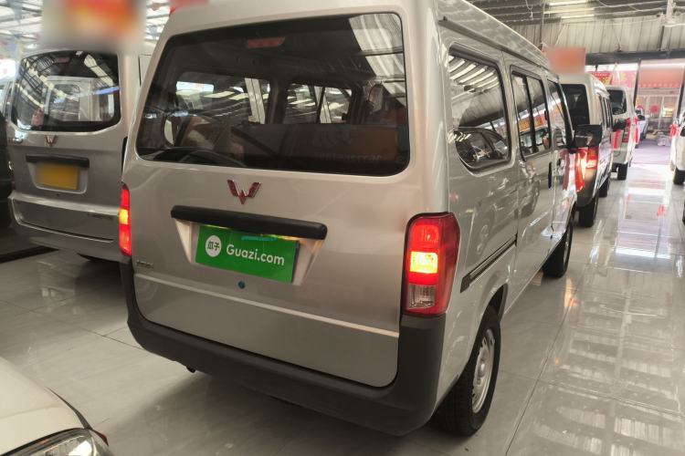 Used Wuling Zhiguang 2023 1.5L Practical Version 5/7 Seats
