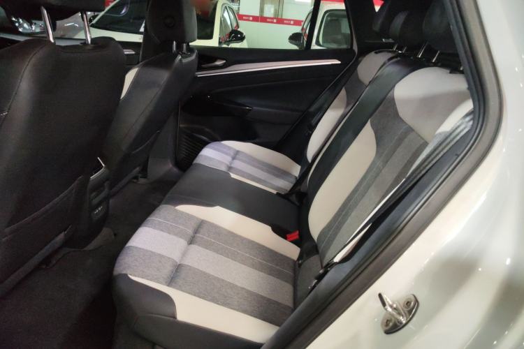 Used Volkswagen ID.4 CROZZ 2022 Long-Range PURE+ Edition
