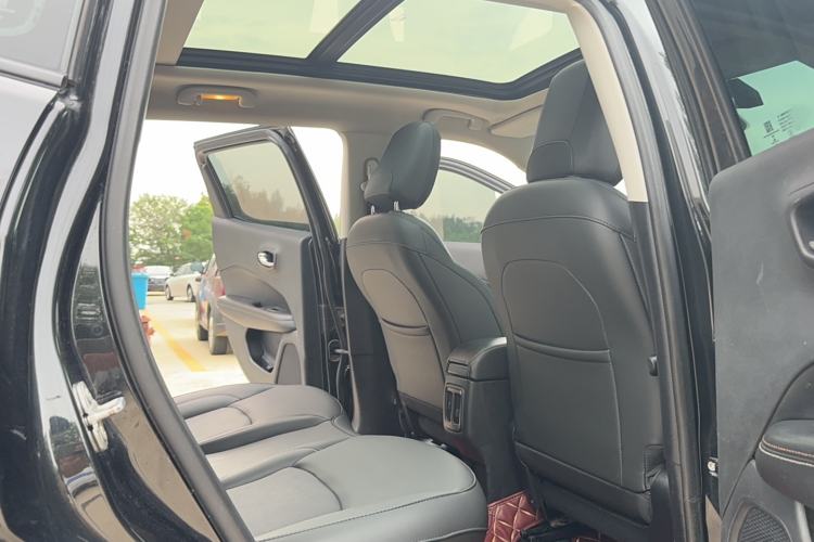 Used  Compass 2017 200T Automatic Family Edition