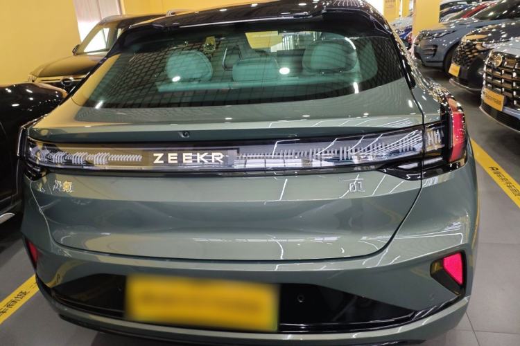 Used Zeekr 001 2025 WE Edition 100 kWh Rear-Wheel Drive