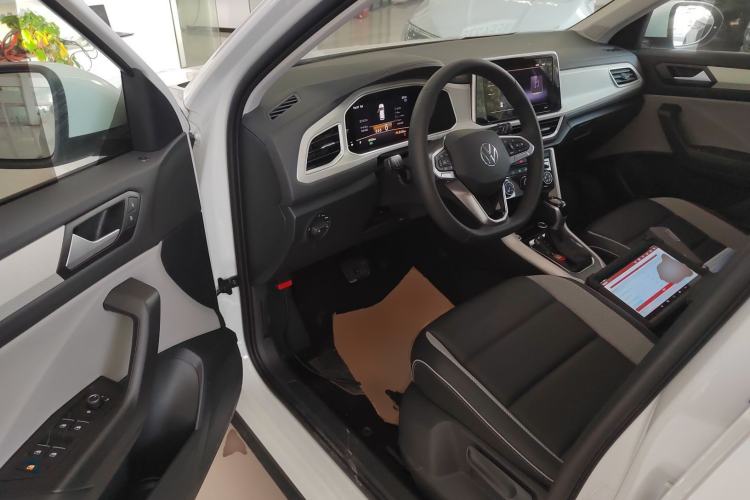 Used Volkswagen T-ROC 2023 280TSI DSG Two-Wheel Drive Time Edition
