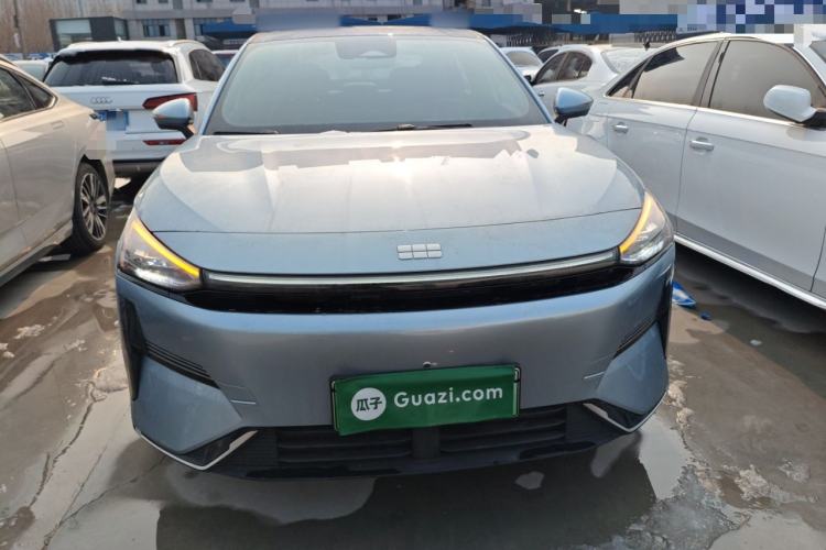 Used  L6 2025 EM-i 140km Starship Edition
