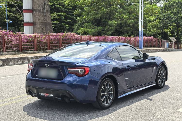 Used Toyota 86 2017 2.0L Manual Luxury Edition
