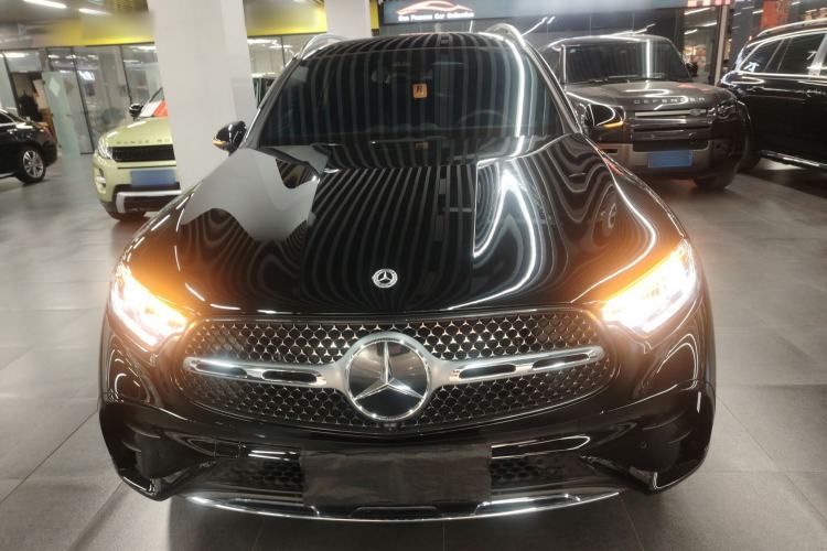 Used Mercedes-Benz GLC 2024 GLC 260 L 4MATIC Luxury Model 5 Seats
