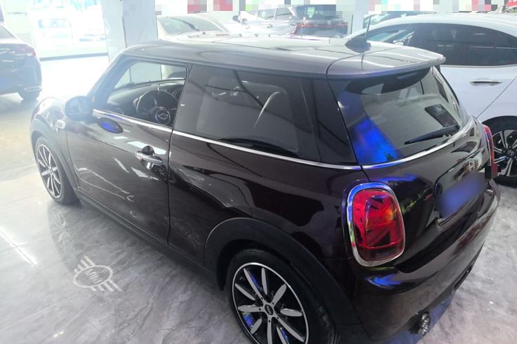 Used  MINI 2019 1.5T COOPER Classic Edition
