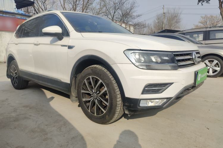 Used Volkswagen Tiguan L 2017 330TSI Automatic Two-Wheel Drive Luxury Edition
