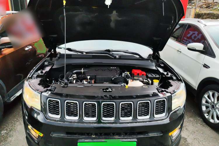 Used  Compass 2020 220T Automatic Leading Edition
