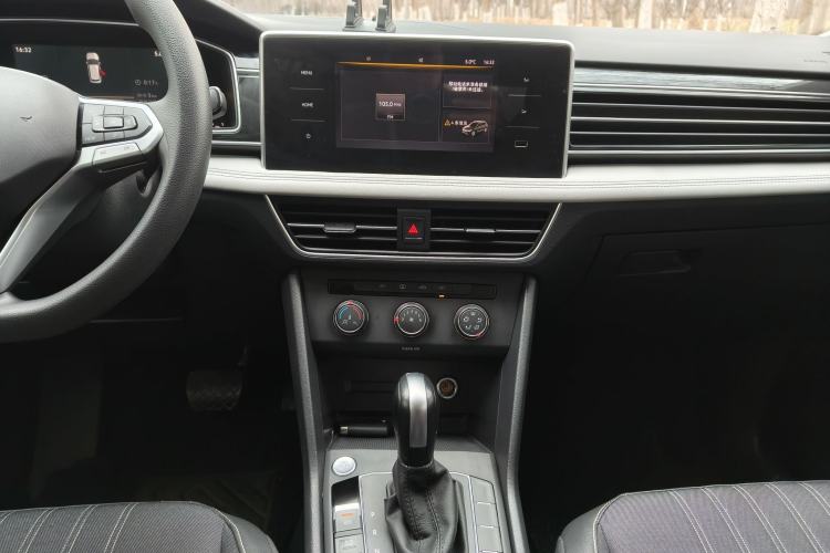 Used Volkswagen Tiguan L 2022 330TSI Automatic Two-Wheel Drive Comfort Edition
