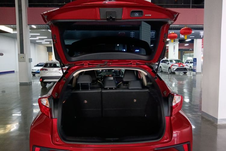 Used Toyota C-HR 2020 2.0L Leading Edition
