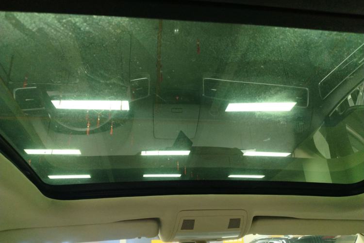 Used Volkswagen Touareg 2011 3.0 TSI Standard Version
