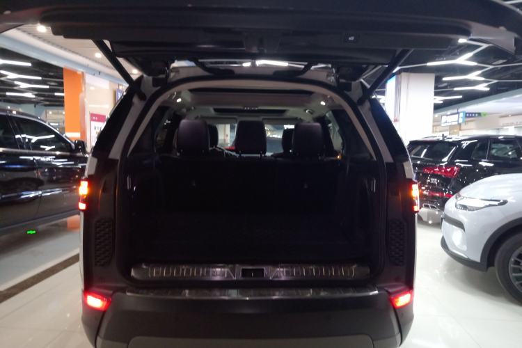 Used Land Rover Discovery 2019 3.0 SC V6 SE
