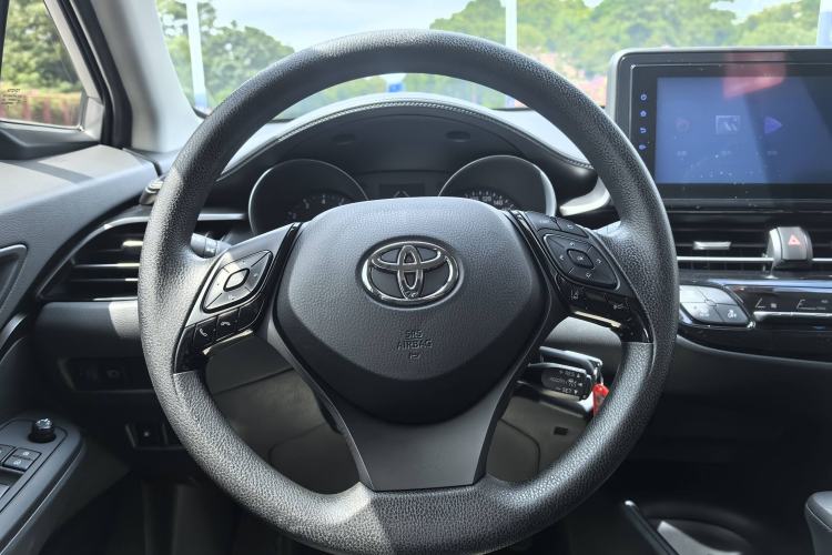 Used Toyota IZOA 2021 2.0L Yidong Edition

