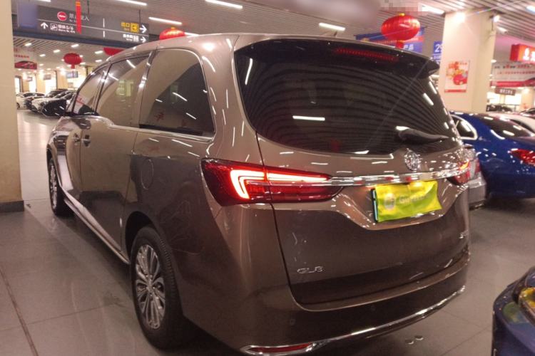 Used Buick GL8 2023 Land Executive Class 652T Luxury Model
