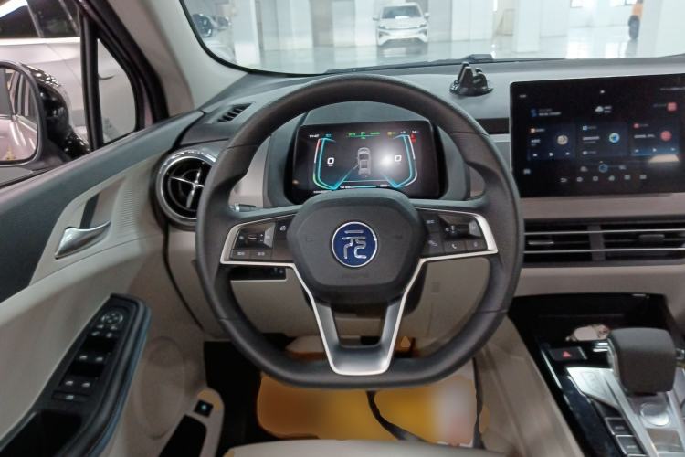 Used BYD Yuan Pro 2023 401KM Luxury Version
