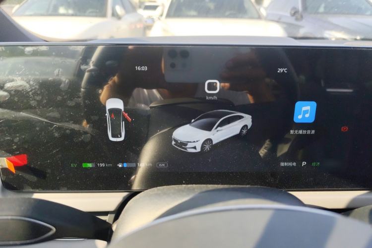 Used VOYAH PASSION 2024 PHEV Four-Wheel Drive Ultra-Long Range Executive Edition
