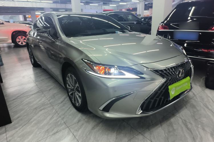 Used Lexus ES 2023 200 Excellence Edition