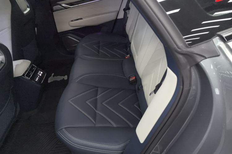 Used Zeekr 001 2023 WE Edition 100 kWh