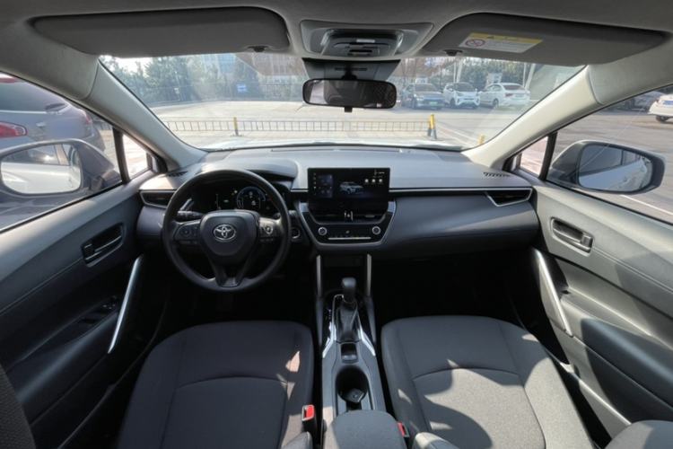 Used Toyota Corolla Cross 2024 2.0L Smart Electric Hybrid Dual-Engine Pioneer Edition
