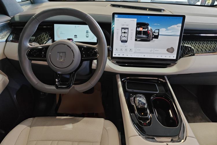 Used Zeekr 009 2022 WE Edition
