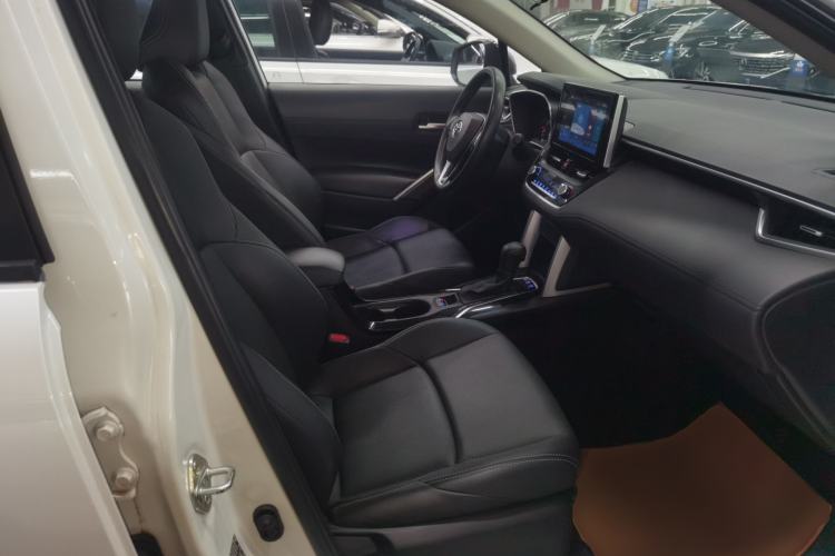 Used Toyota FRONTLANDER 2022 2.0L CVT Luxury PLUS Edition