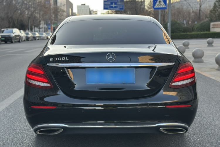 Used Mercedes-Benz E-Class 2016 E 200 L
