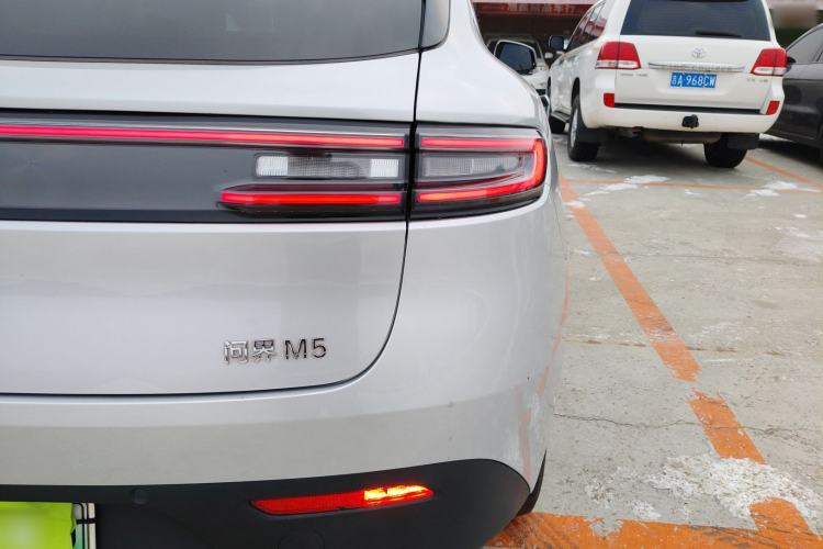 Used Hima AITO M5 2022 Range-Extended Rear-Drive Standard Version