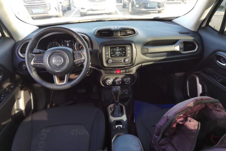 Used  Renegade 2017 180T Automatic High-Energy Version