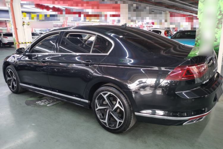 Used Volkswagen Magotan 2023 2 Million Units Commemorative Edition 330TSI DSG Luxury Version
