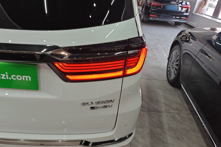 Used Honda Elysion 2022 2.0L eHEV Luxury Edition