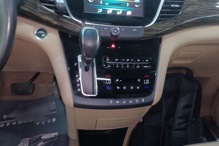 Used Buick GL8 2017 ES 28T Flagship Model China V Standard
