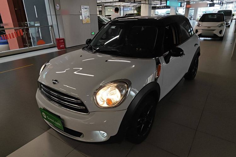Used  Countryman 2014 1.6L COOPER Fun
