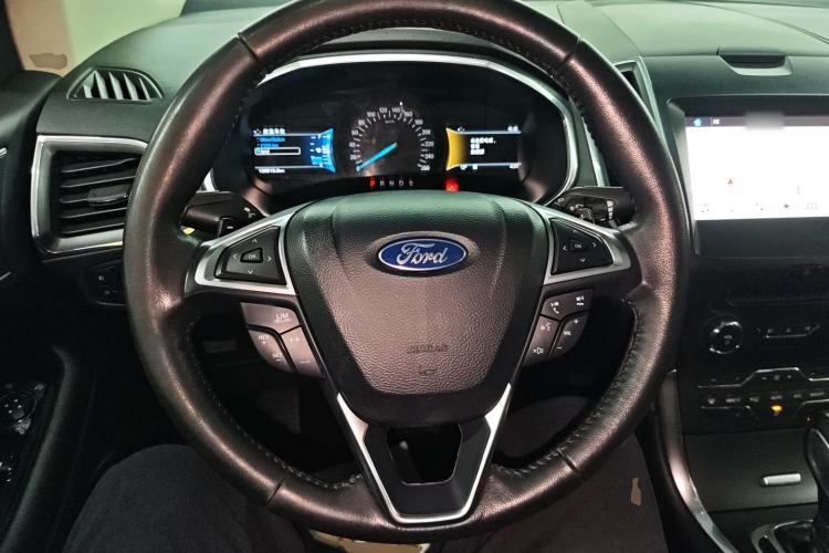 Used Ford Edge 2016 EcoBoost 245 Four-Wheel Drive Titanium Edition 7-Seater
