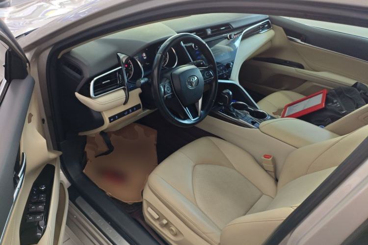 Used Toyota Camry 2019 2.5G Luxury Edition China VI Standard
