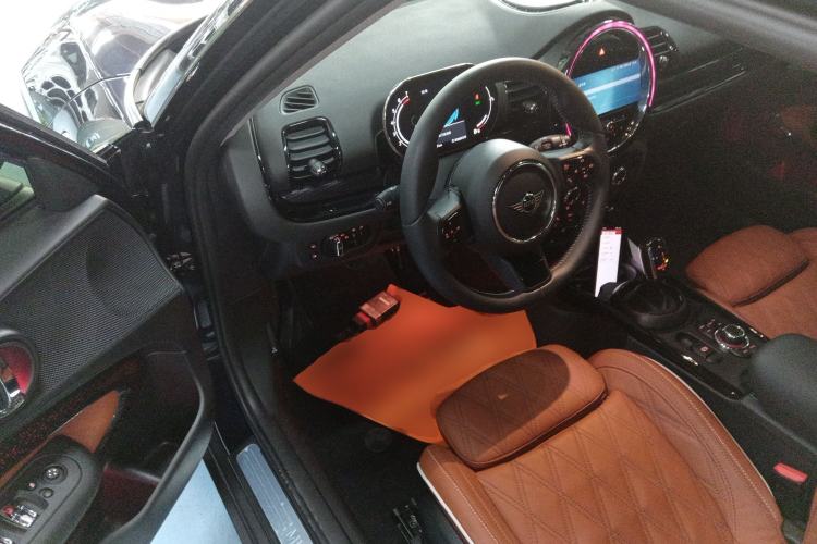 Used  Clubman 2022 Facelift 1.5T COOPER Connoisseur