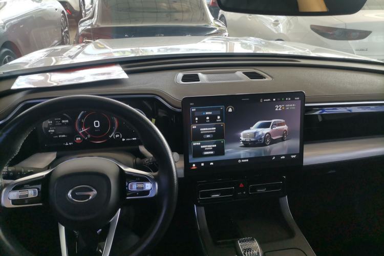 Used GAC Trumpchi GS8 2022 Linghang Series 2.0 TGDI Two-Wheel-Drive Luxury Smart Connectivity Version (7 Seats)
