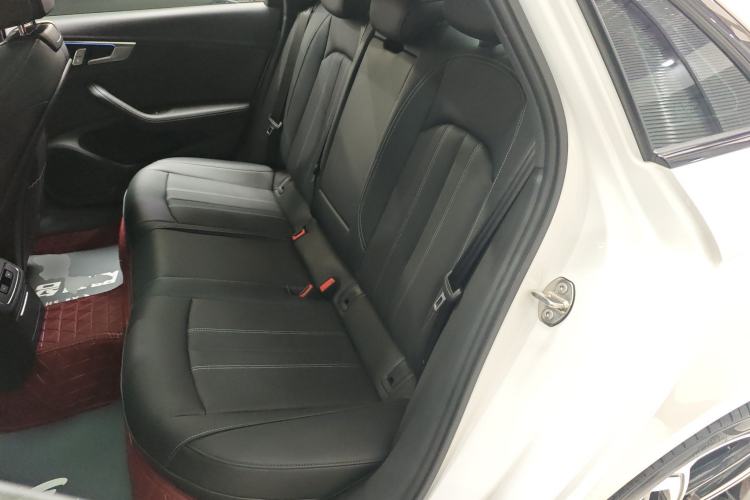 Used Audi A4L 2024 40 TFSI Luxury Dynamic Edition
