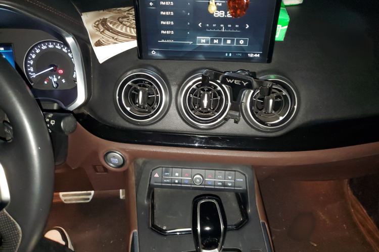 Used Wey VV5 2017 2.0T Ultra-Luxury Version
