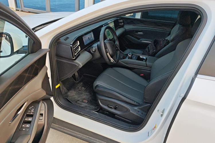 Used BYD Qin L 2024 DM-i 120KM Beyond Model
