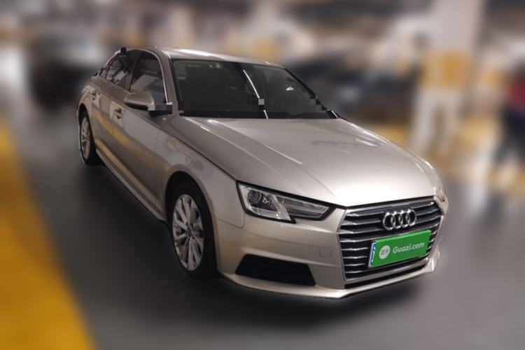 Used Audi A4L 2017 40 TFSI Ambition Edition
