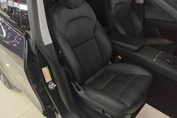 Used Tesla Model Y 2025 Rear-Wheel Drive First Edition
