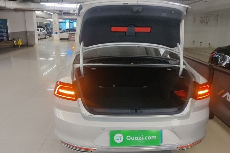 Used Volkswagen Magotan 2019 330TSI DSG Luxury Version China VI Standard